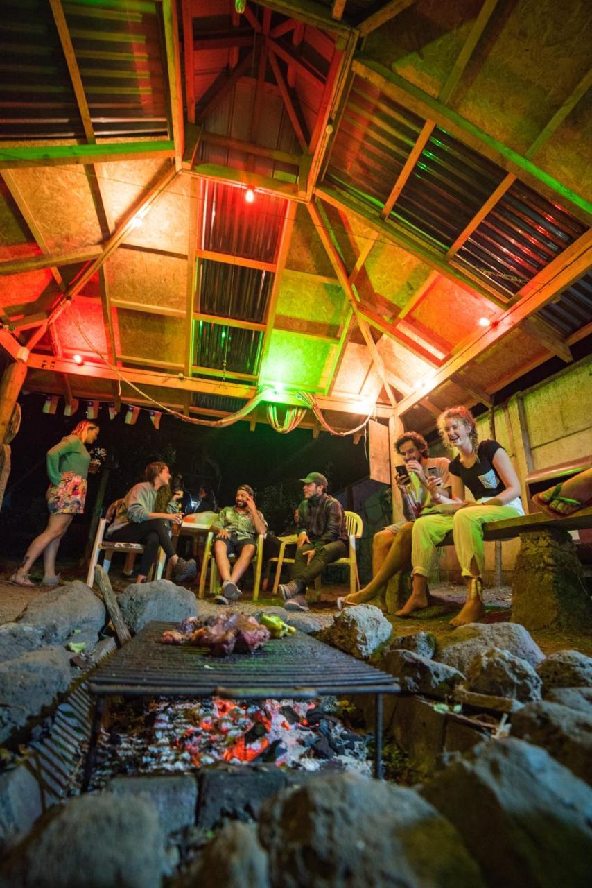 Rio Libre Pucon Party Hostel Екстер'єр фото